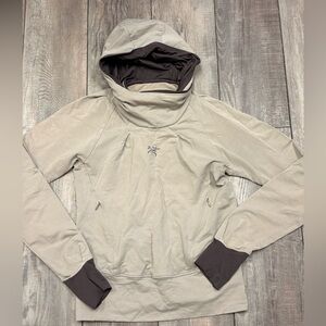 Arc'teryx Hooded Pullover in Beige with Dark Brown Trim